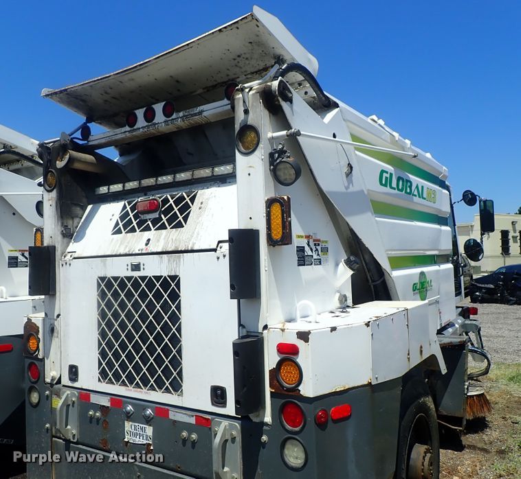 image for item DI4567 2015 Global M3  street sweeper