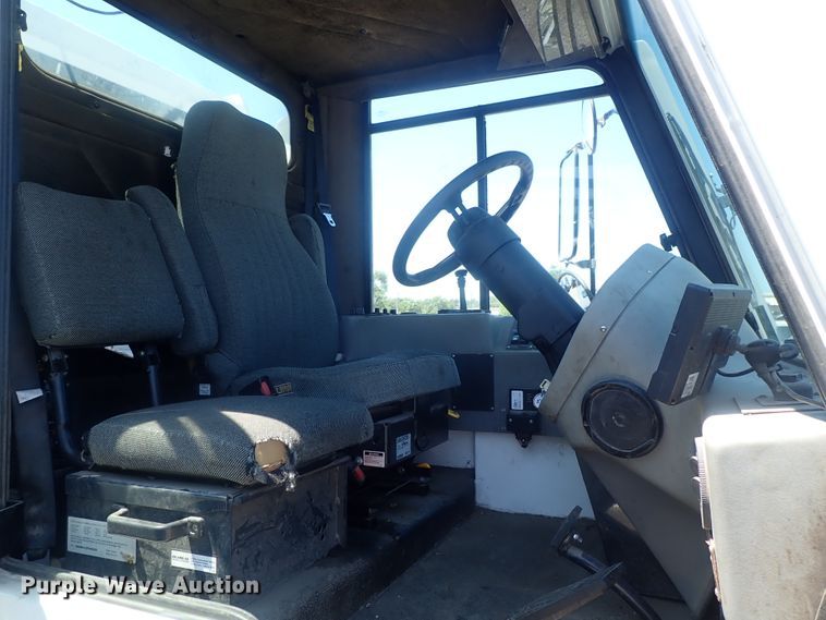 image for item DI4568 2015 Global M3  street sweeper