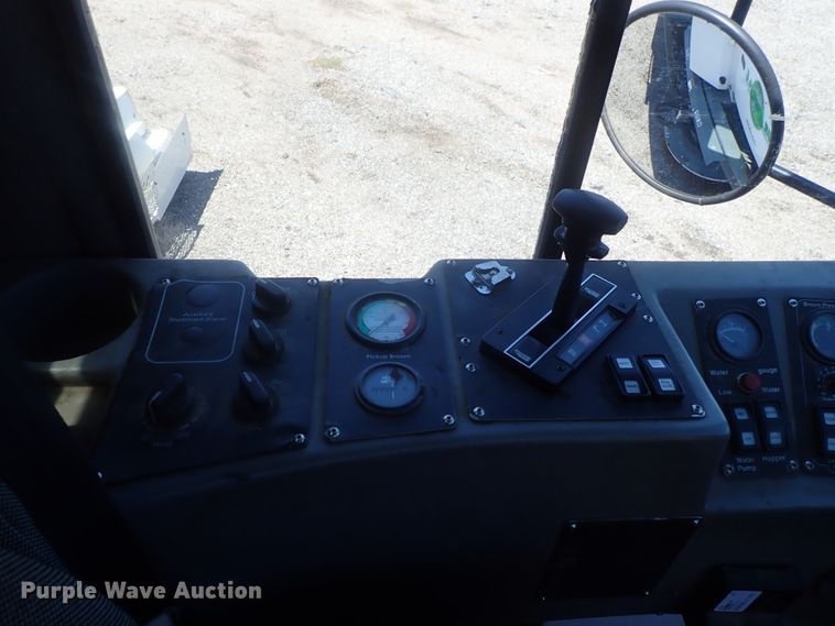 image for item DI4568 2015 Global M3  street sweeper