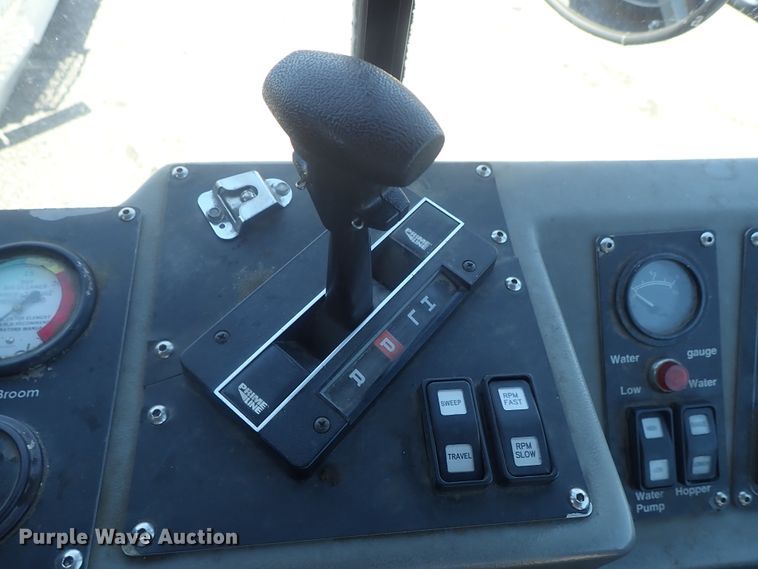 image for item DI4568 2015 Global M3  street sweeper