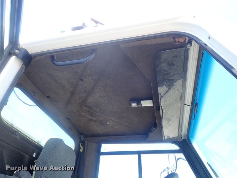 image for item DI4568 2015 Global M3  street sweeper