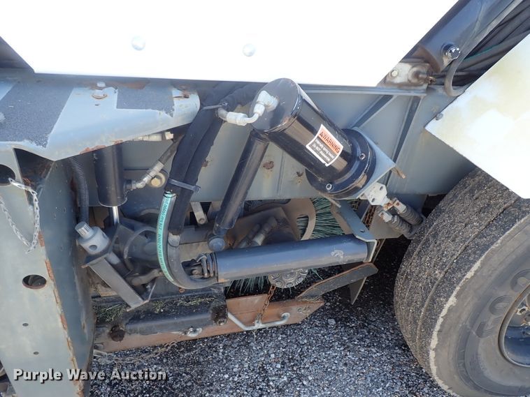 image for item DI4568 2015 Global M3  street sweeper