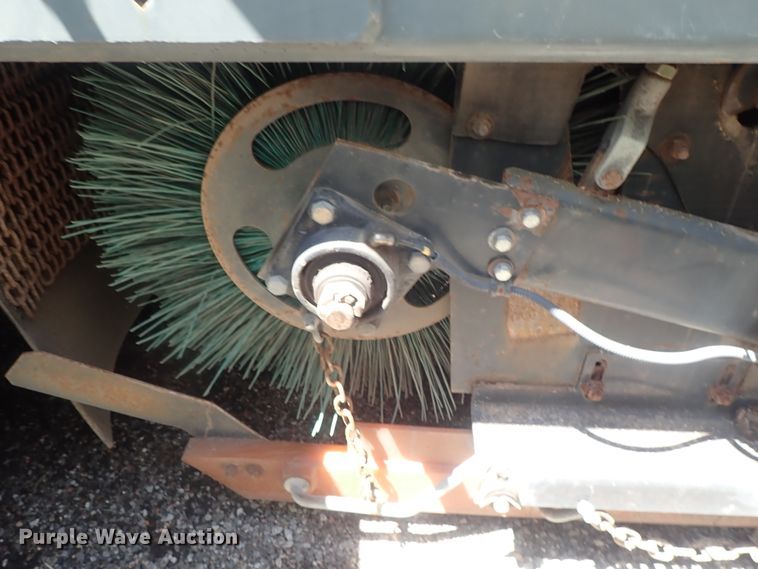 image for item DI4568 2015 Global M3  street sweeper