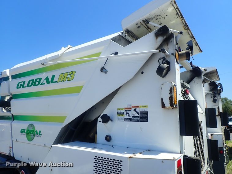 image for item DI4568 2015 Global M3  street sweeper