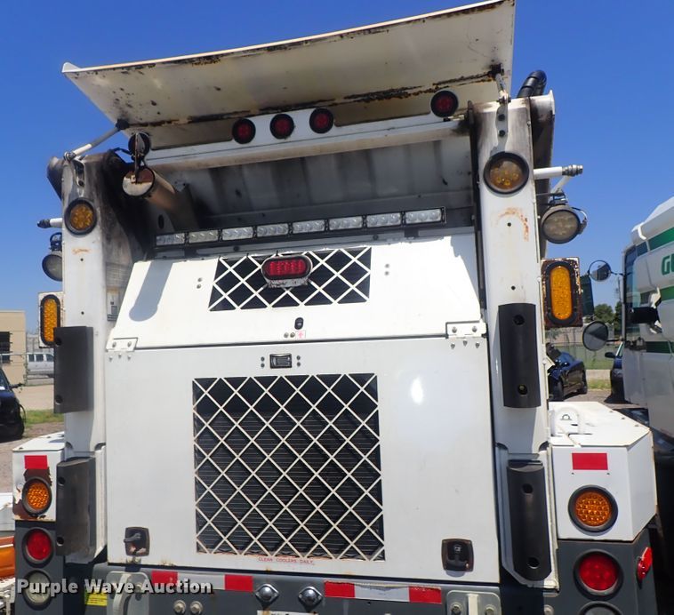 image for item DI4568 2015 Global M3  street sweeper