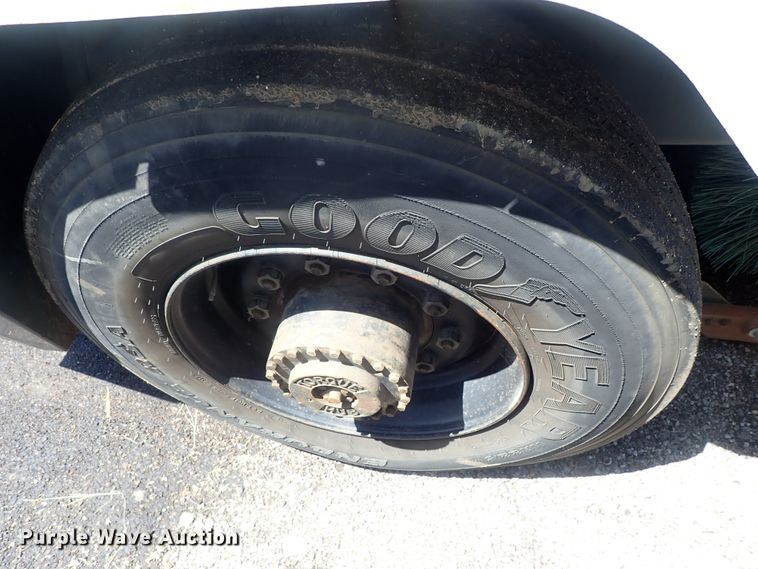 image for item DI4568 2015 Global M3  street sweeper