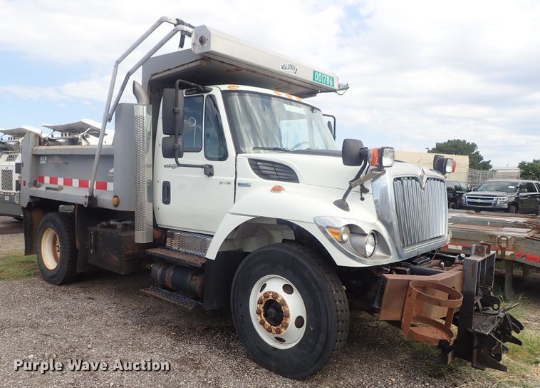 image for item DI4570 2008 International WorkStar 7400SFA  dump truck