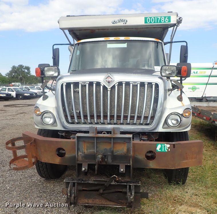 image for item DI4570 2008 International WorkStar 7400SFA  dump truck