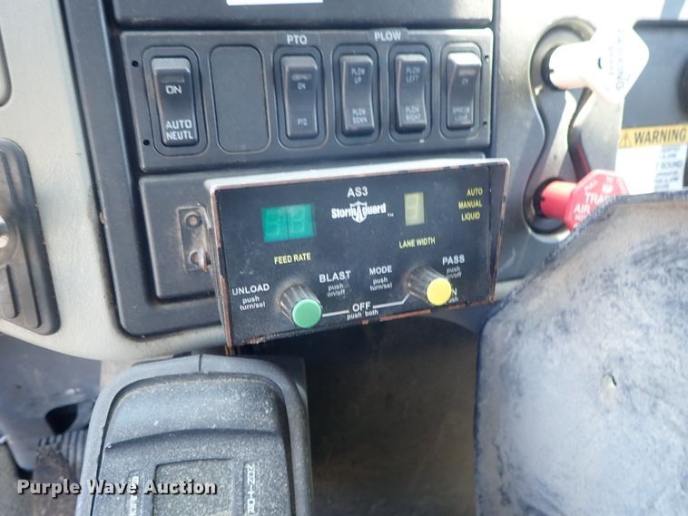 image for item DI4570 2008 International WorkStar 7400SFA  dump truck