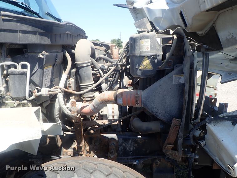 image for item DI4570 2008 International WorkStar 7400SFA  dump truck