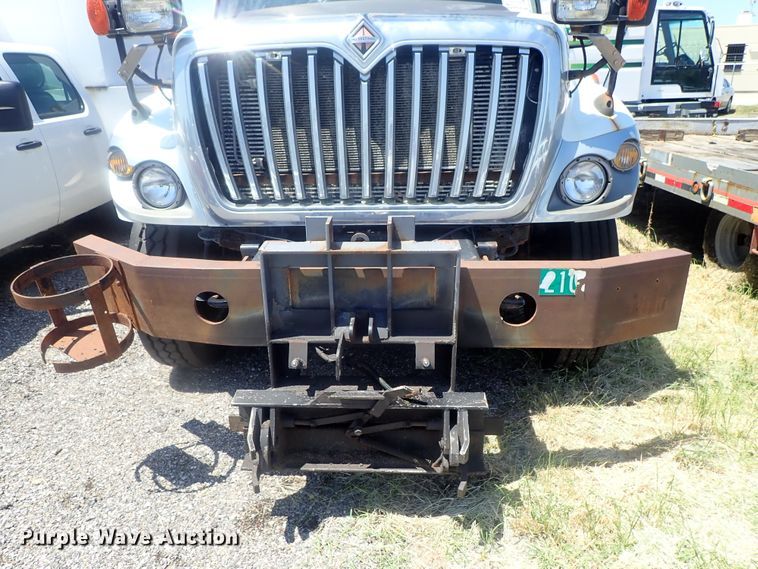 image for item DI4570 2008 International WorkStar 7400SFA  dump truck