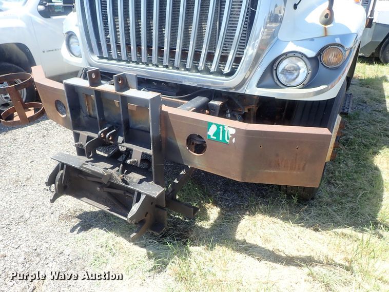 image for item DI4570 2008 International WorkStar 7400SFA  dump truck