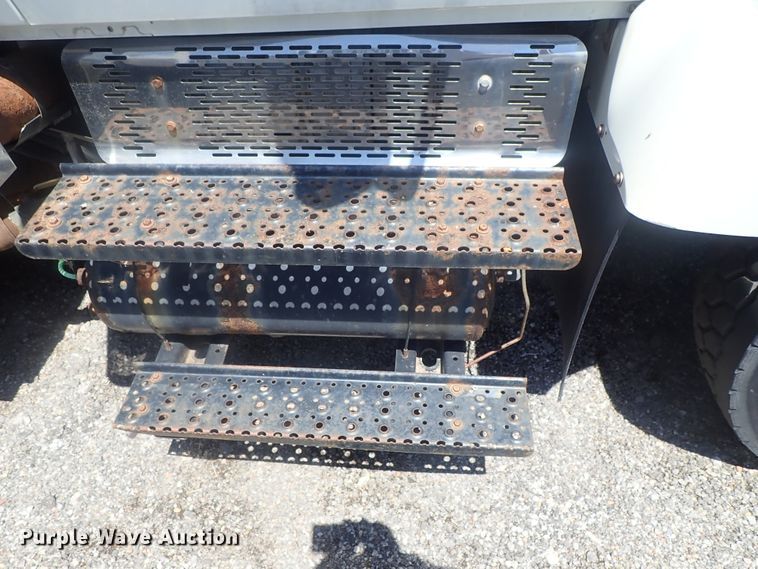 image for item DI4570 2008 International WorkStar 7400SFA  dump truck