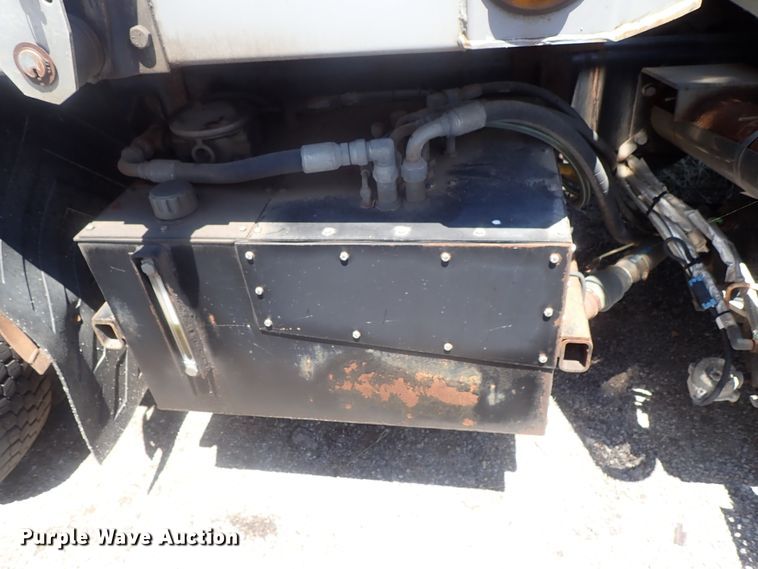 image for item DI4570 2008 International WorkStar 7400SFA  dump truck