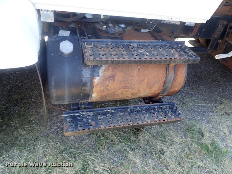 image for item DI4570 2008 International WorkStar 7400SFA  dump truck