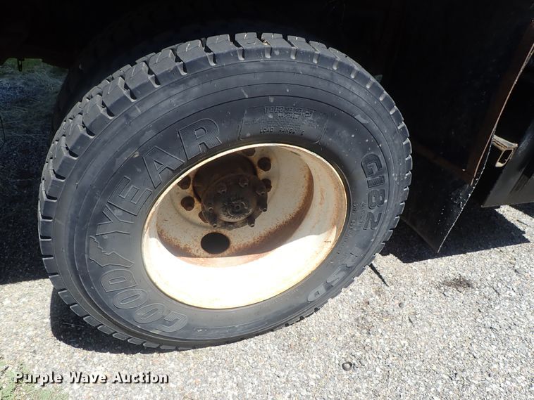 image for item DI4570 2008 International WorkStar 7400SFA  dump truck