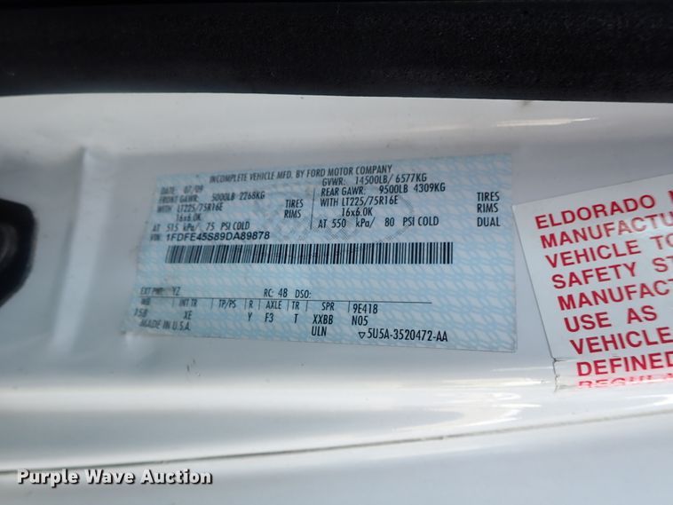 image for item DI4582 2009 Ford E450  shuttle bus