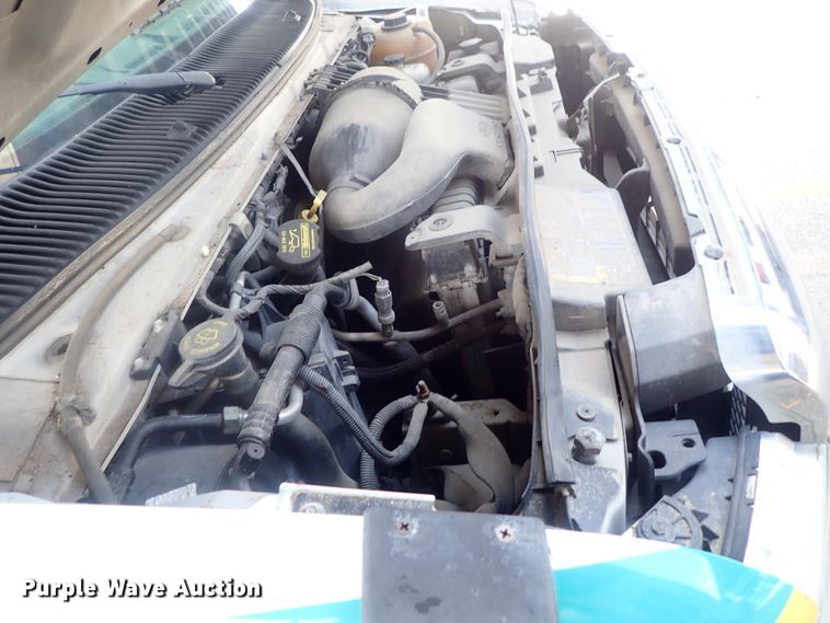 image for item DI4582 2009 Ford E450  shuttle bus