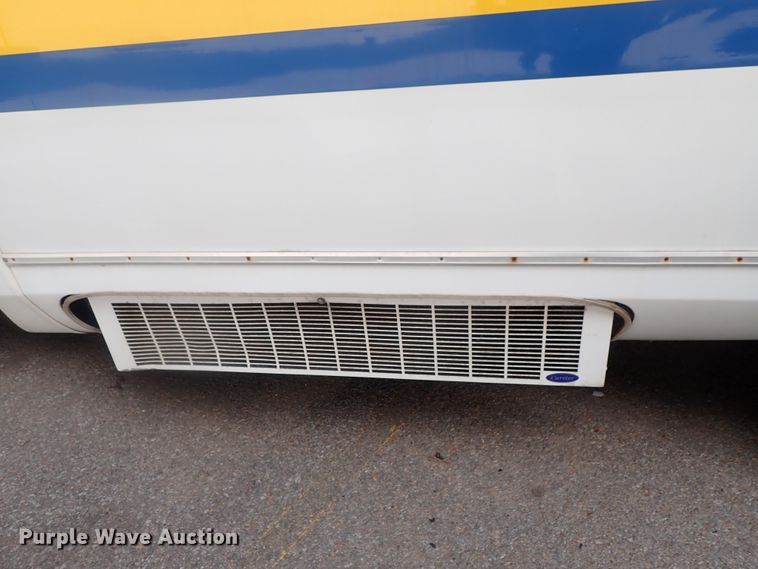 image for item DI4582 2009 Ford E450  shuttle bus