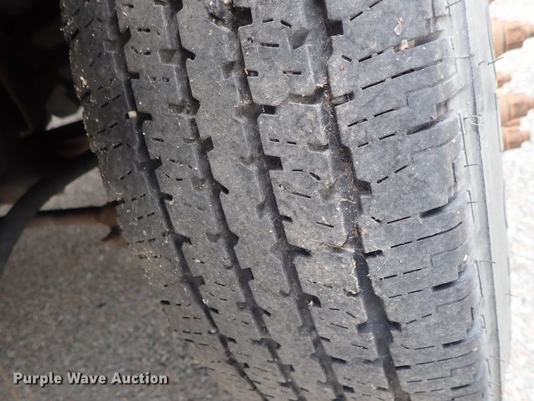 image for item DI4582 2009 Ford E450  shuttle bus