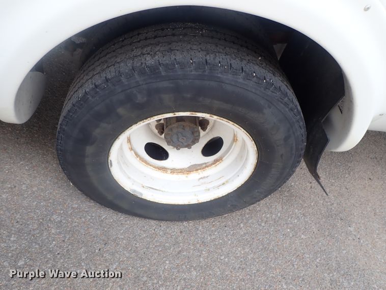 image for item DI4582 2009 Ford E450  shuttle bus