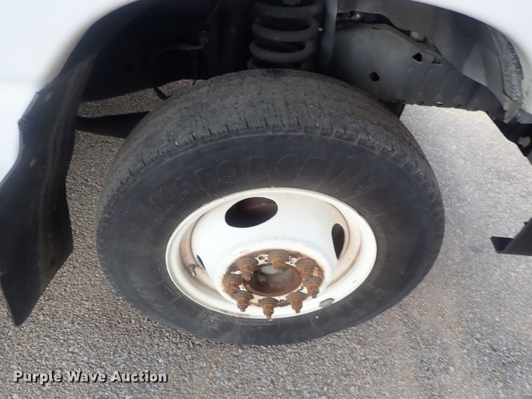 image for item DI4582 2009 Ford E450  shuttle bus