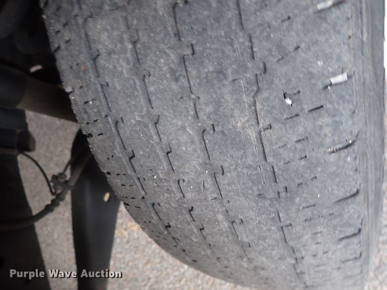 image for item DI4582 2009 Ford E450  shuttle bus