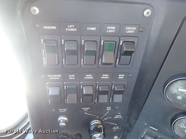 image for item DI4591 2005 Optima AH-28  trolley