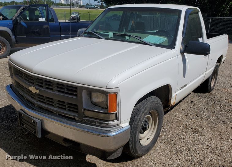 image for item DF5606 1998 Chevrolet 1500  pickup truck