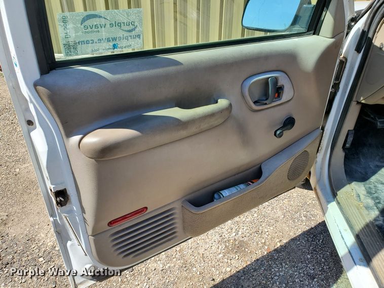 image for item DF5606 1998 Chevrolet 1500  pickup truck