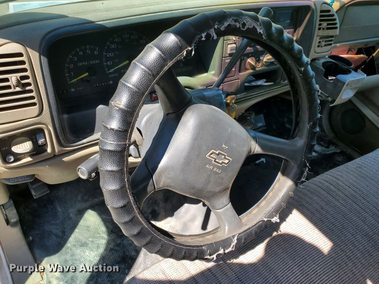 image for item DF5606 1998 Chevrolet 1500  pickup truck