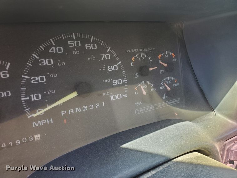 image for item DF5606 1998 Chevrolet 1500  pickup truck