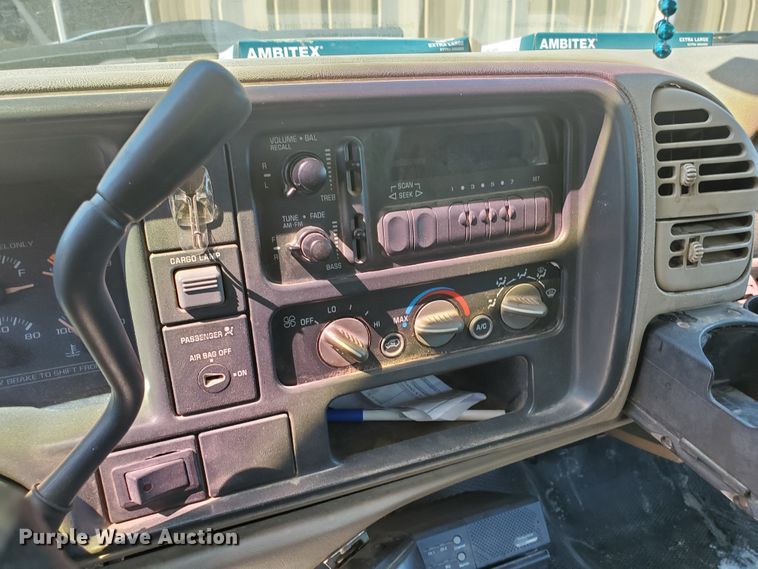 image for item DF5606 1998 Chevrolet 1500  pickup truck