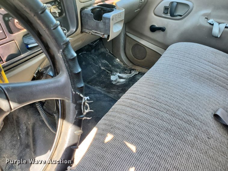 image for item DF5606 1998 Chevrolet 1500  pickup truck