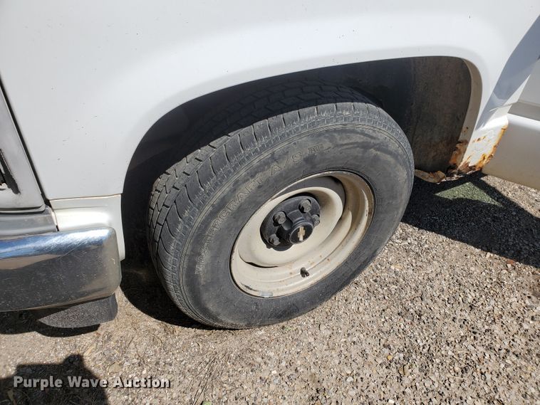 image for item DF5606 1998 Chevrolet 1500  pickup truck