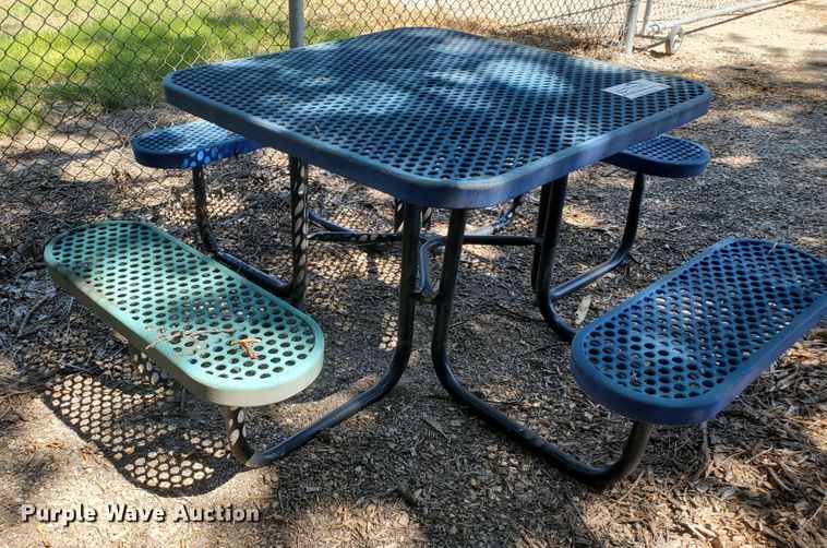 image for item DF5610 (3) picnic tables