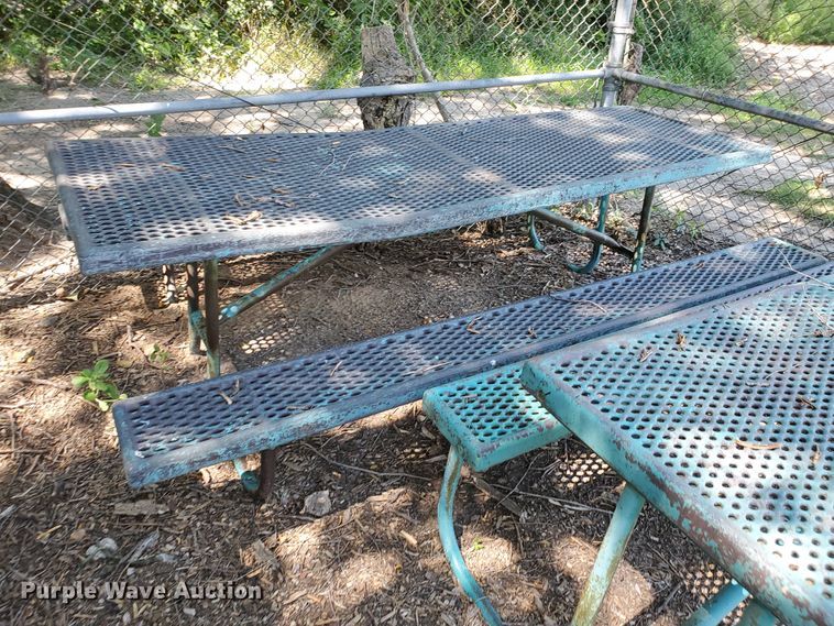 image for item DF5610 (3) picnic tables