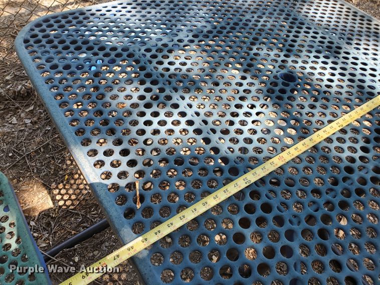 image for item DF5610 (3) picnic tables