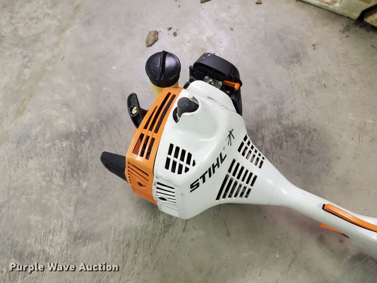 image for item DF5611 Lawn and garden equipment