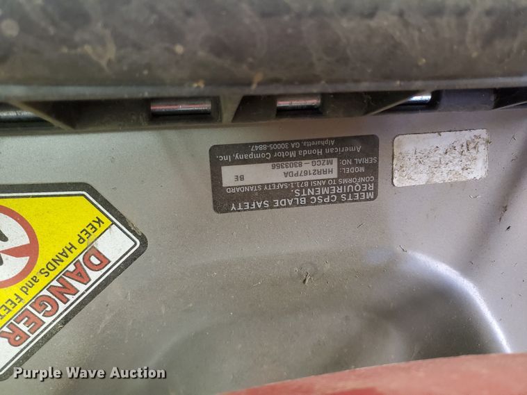 image for item DF5613 (2) Honda HRR2167PDA push mowers