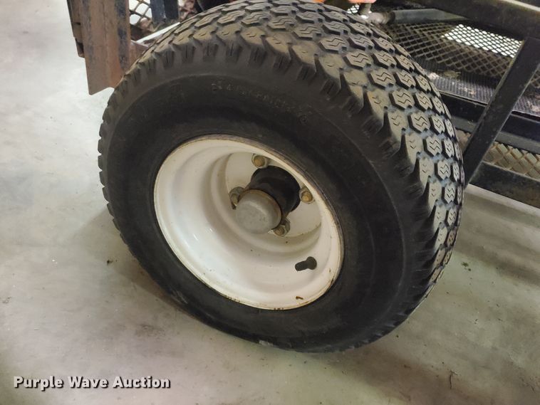 image for item DF5615 Smithco 7580 Tournament Ultra greens roller