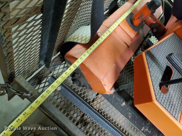 image for item DF5615 Smithco 7580 Tournament Ultra greens roller