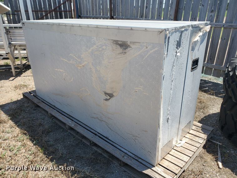 image for item DF5616 2015 Hot Box LB4NS insulated enclosure