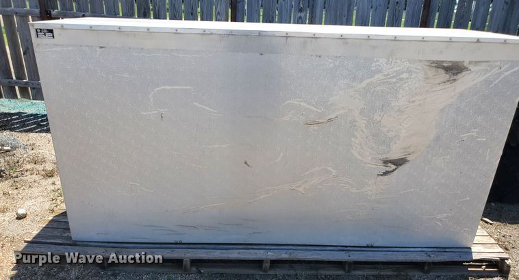 image for item DF5616 2015 Hot Box LB4NS insulated enclosure