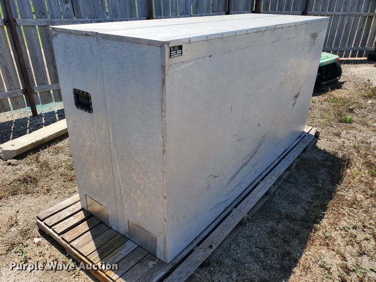 image for item DF5616 2015 Hot Box LB4NS insulated enclosure