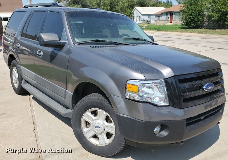 image for item DF5630 2010 Ford Expedition XLT  SUV