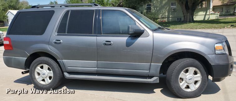 image for item DF5630 2010 Ford Expedition XLT  SUV