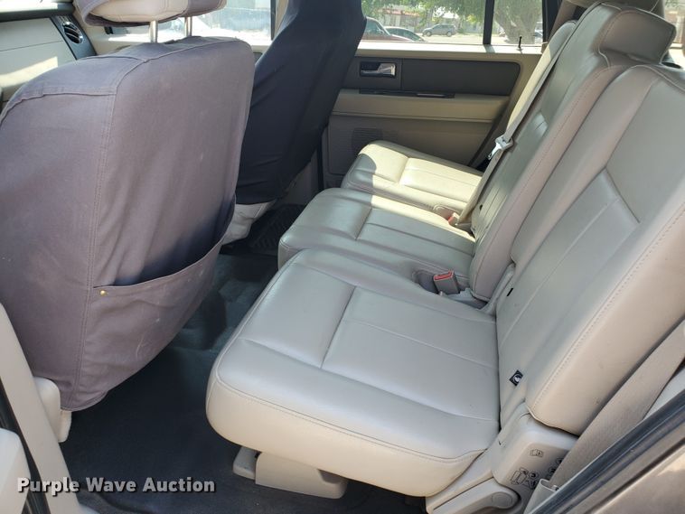 image for item DF5630 2010 Ford Expedition XLT  SUV