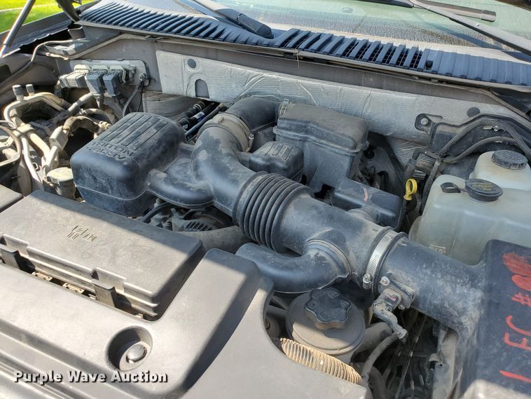 image for item DF5630 2010 Ford Expedition XLT  SUV