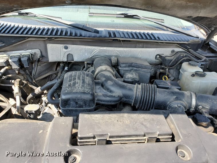 image for item DF5630 2010 Ford Expedition XLT  SUV